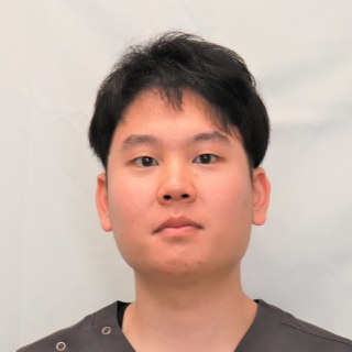 専徳 健太